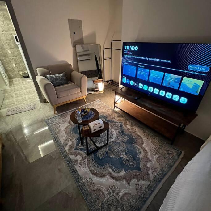 Apartment استديو فاخر بمدخل جانبي خاص ودخول ذاتي *