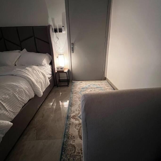 استديو فاخر بمدخل جانبي خاص ودخول ذاتي Apartment Riyadh